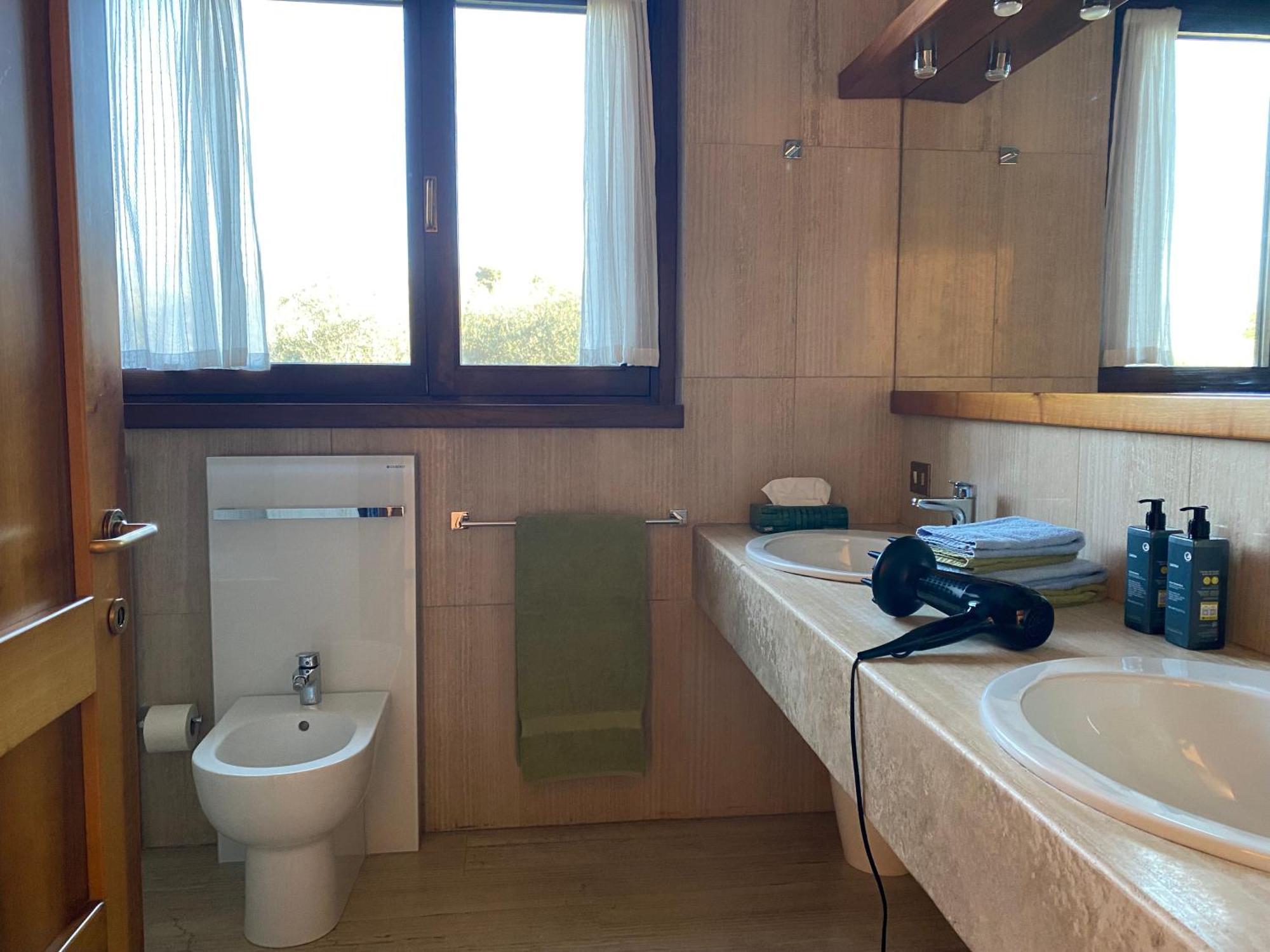 Holiday Home Punta D'Oro With Garden, Parking Place And Lake Access At 300 M Iseo Exterior photo